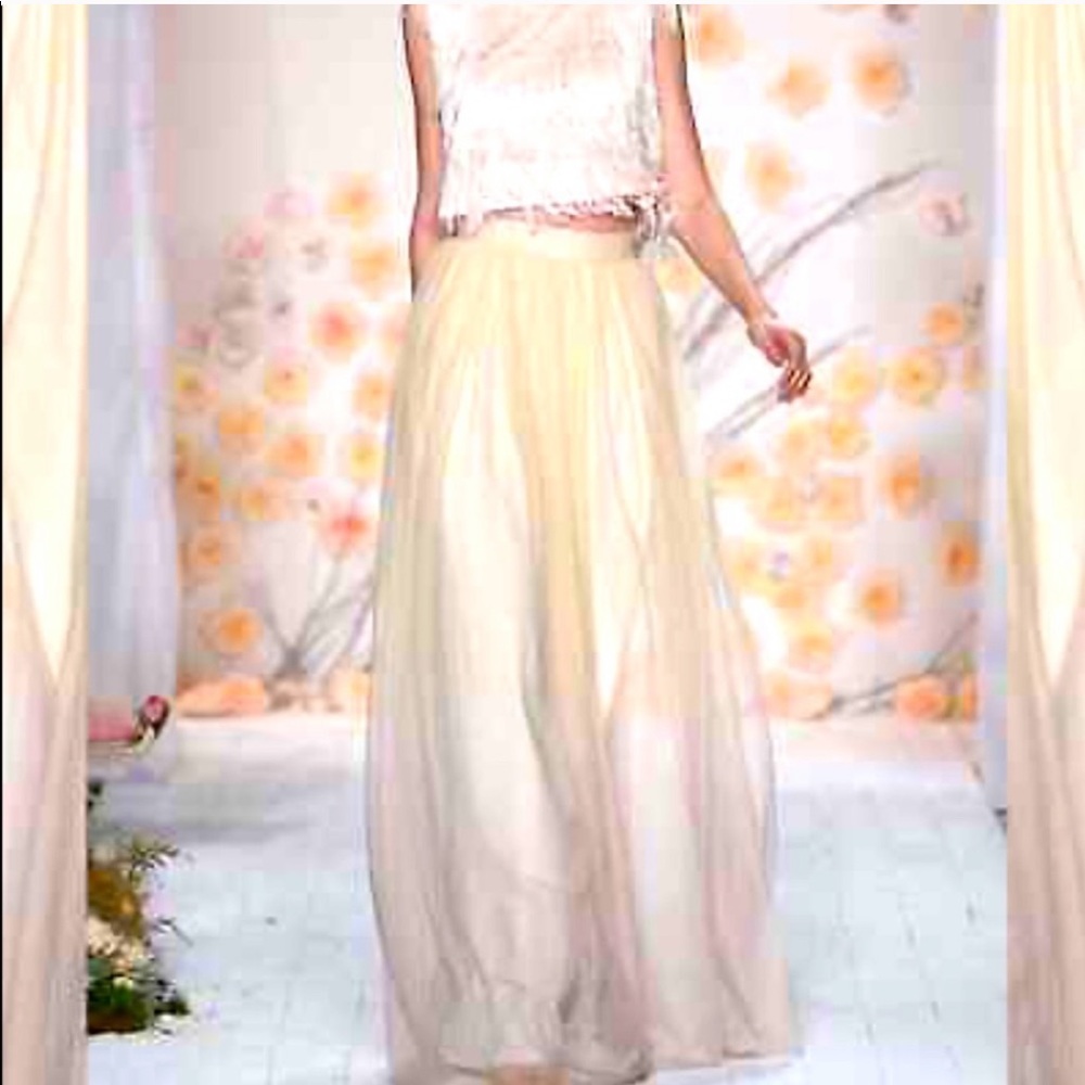 LC Lauren Conrad Runway Ombré Tulle Maxi Skirt